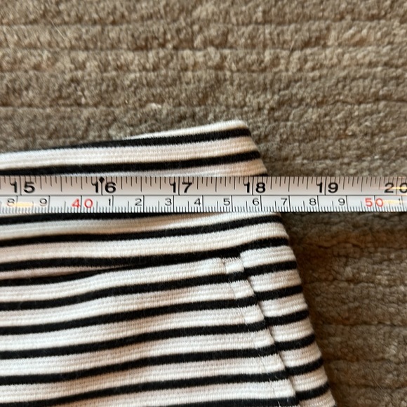 BCBGMaxAzria shorts - Picture 12 of 12